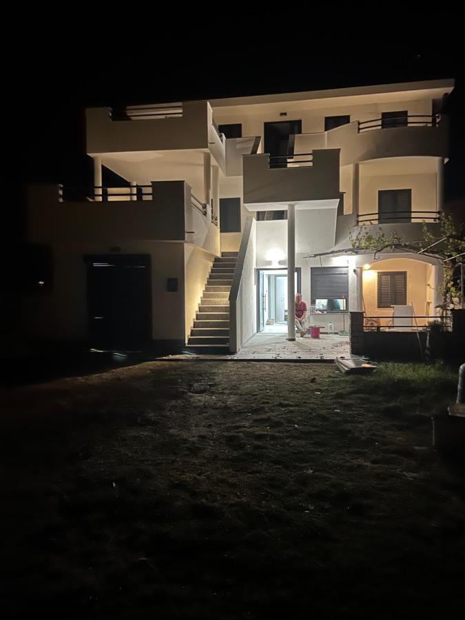 Apartments Linic ニン エクステリア 写真