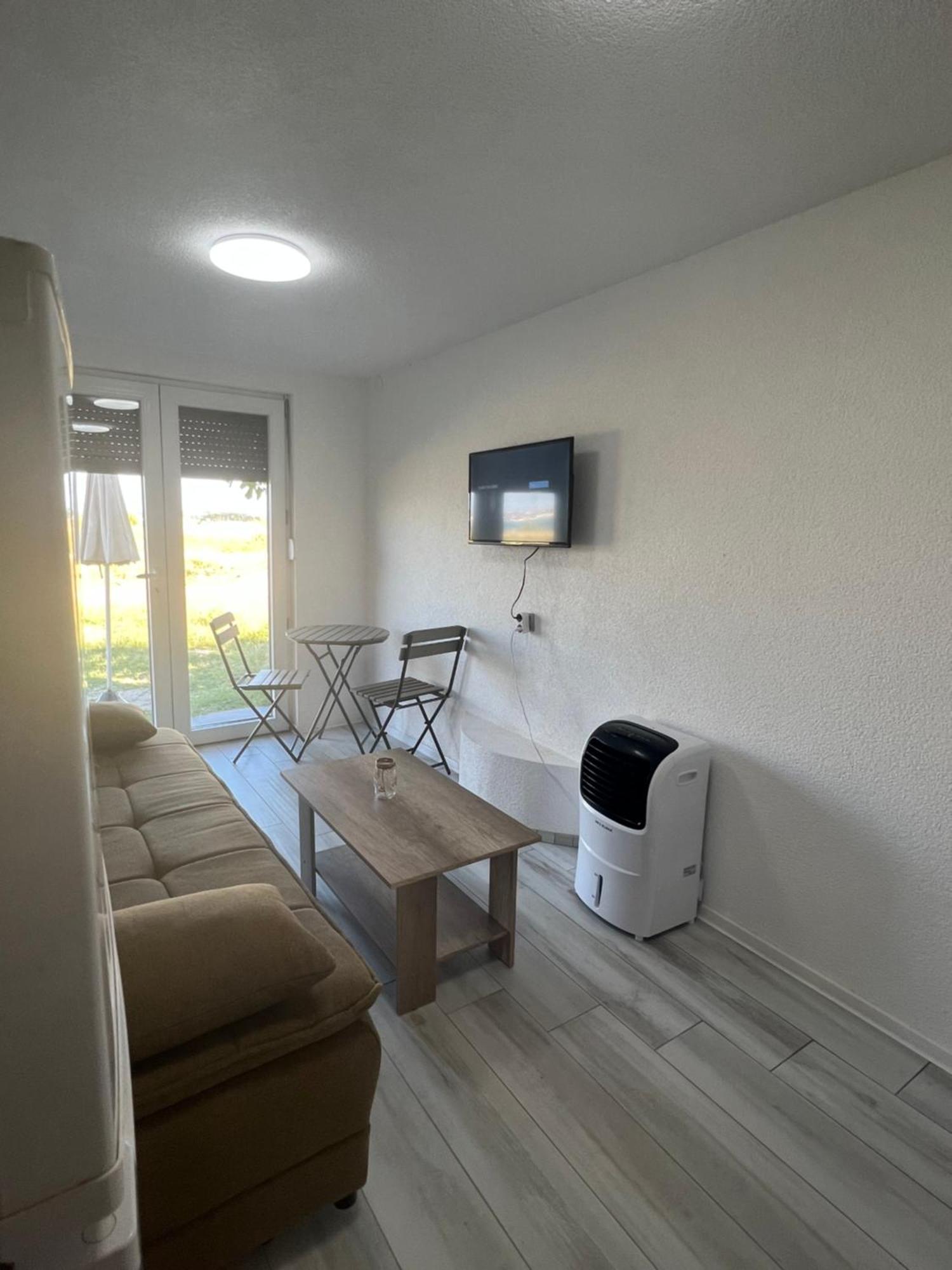 Apartments Linic ニン エクステリア 写真