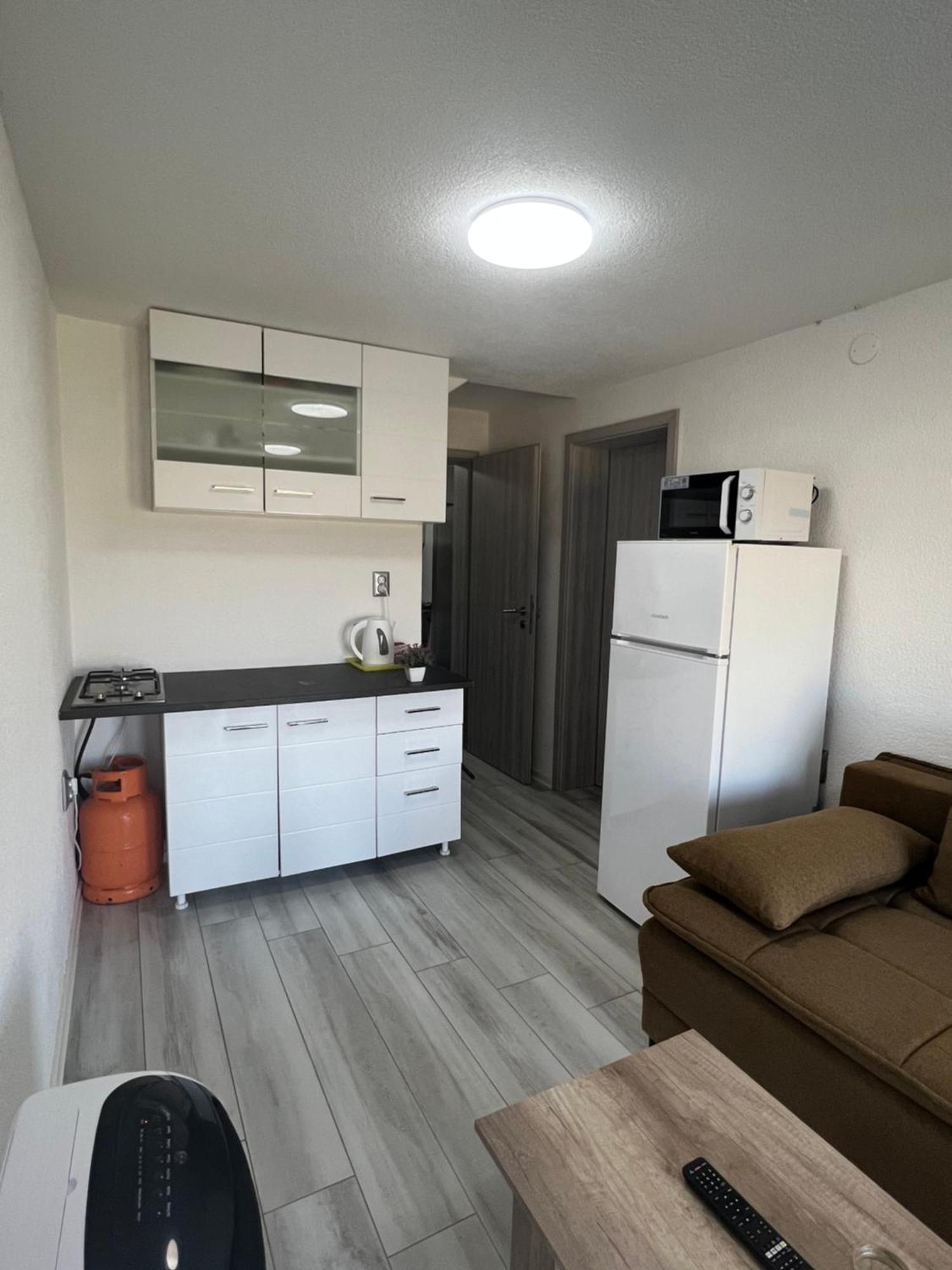 Apartments Linic ニン エクステリア 写真